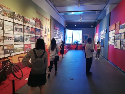 省工信廳組織參觀黨史學習教育主題檔案文獻展，感悟百年風華